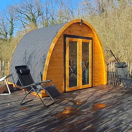 La Nocciolaia Glamping Di Langa Camping Lequio Tanaro
